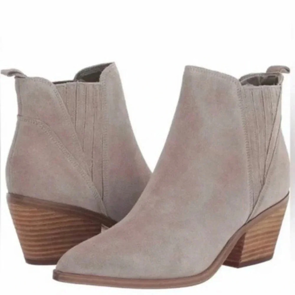 Marc Fisher Suede Leather Teona Light Grey Ankle Cowboy Boot Size 7.5 NWT - Picture 4 of 15